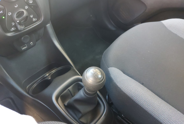 Toyota Aygo 1.0 vvti 72 ch X black
