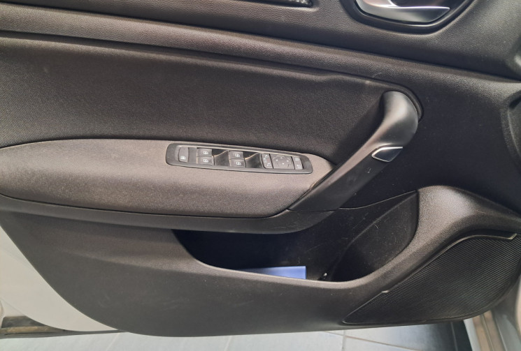 Renault Megane  IV 1.5 Blue dCi 115 EDC6  Business - TBE - SUIVI ENTRETIEN - DISTRI OK - GARANTIE 