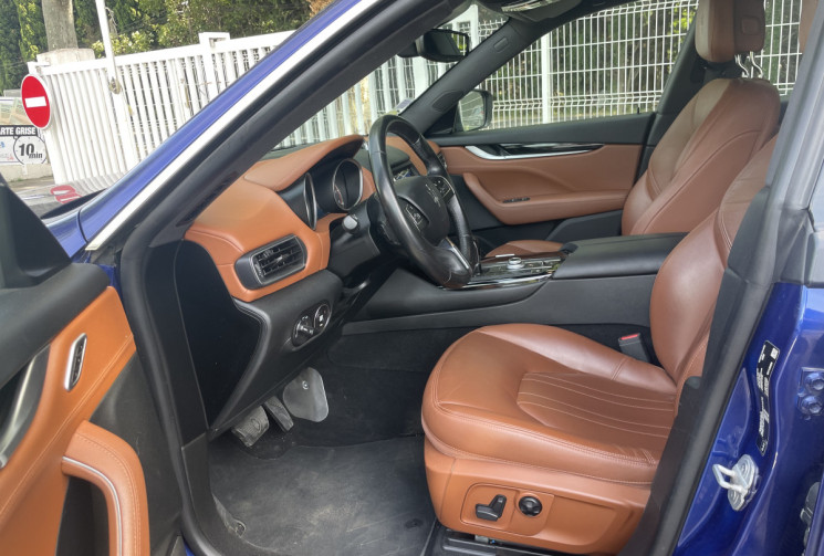 Maserati Levante 3.0 V6 275 GranSport * 2e main / Français / Toit Ouvrant / Caméra 
