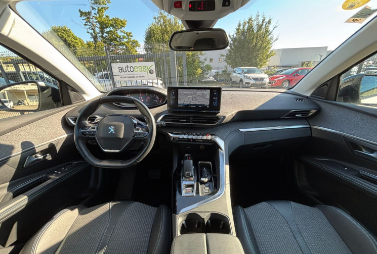 Peugeot 3008 1.5 BlueHDi 130 CH / EAT8 / ALLURE
