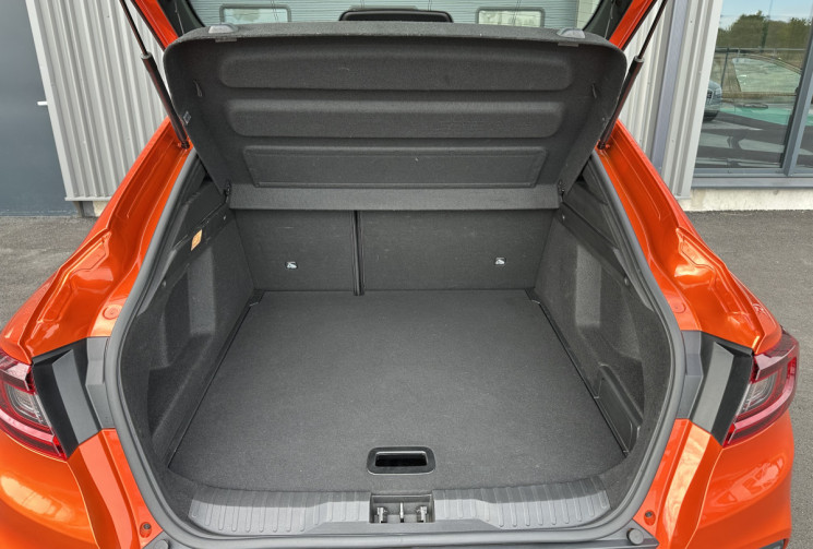 Renault Arkana E-TECH 1.6i 145 Hybride RS-LINE - CARPLAY - ATTELAGE