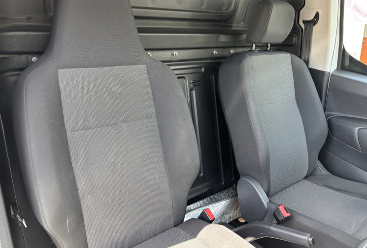 Peugeot Partner 1.5 BLUE HDI  75 STANDARD