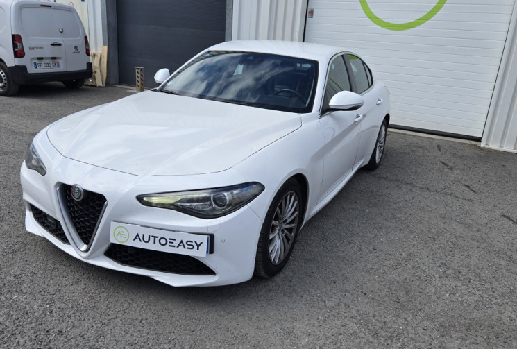 Alfa Romeo Giulia 2.2 JTD 150ch Lusso * sièges chauffants * volant chauffant * sièges électriques * 