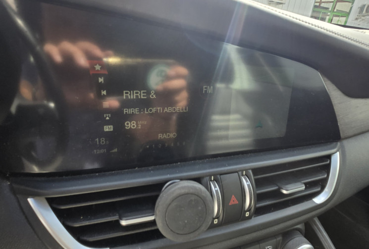 Alfa Romeo Giulia 2.2 JTD 150ch Lusso * sièges chauffants * volant chauffant * sièges électriques * 