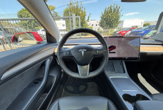 Tesla Model 3 STANDARD RANGE PLUS / 275 ch / RWD
