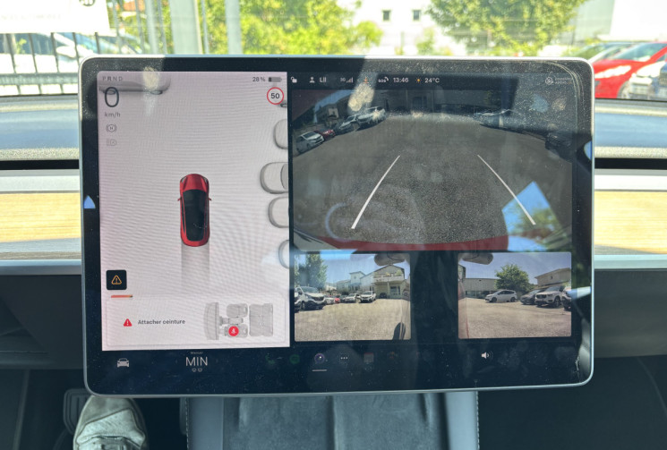 Tesla Model 3 STANDARD RANGE PLUS / 275 ch / RWD