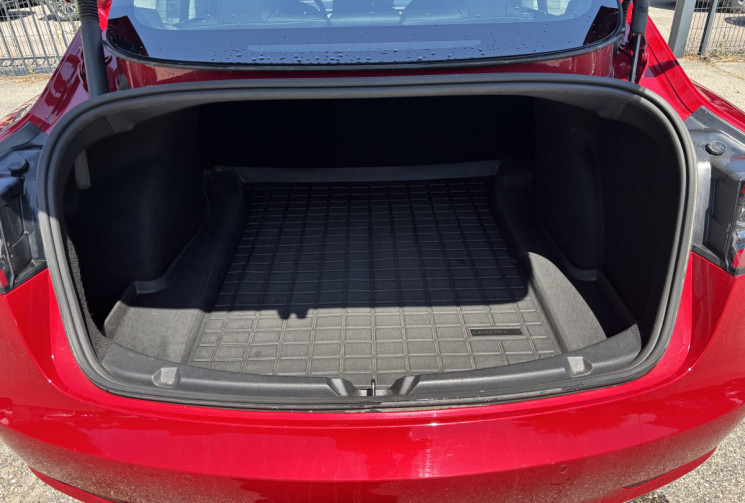 Tesla Model 3 STANDARD RANGE PLUS / 275 ch / RWD