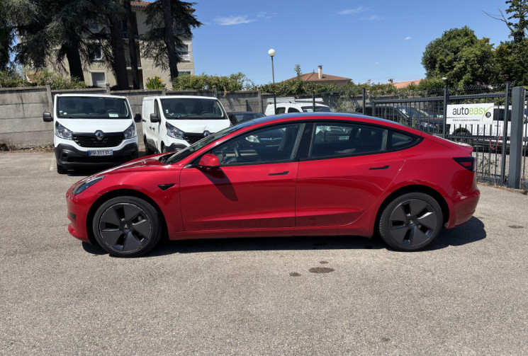 Tesla Model 3 STANDARD RANGE PLUS / 275 ch / RWD