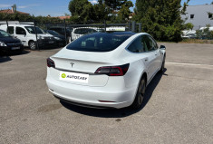 Tesla Model 3 STANDARD RANGE PLUS / 275 ch / RWD