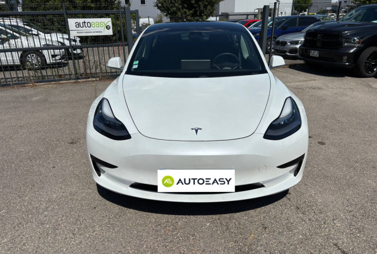 Tesla Model 3 STANDARD RANGE PLUS / 275 ch / RWD
