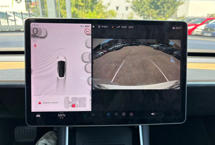 Tesla Model 3 STANDARD RANGE PLUS / 275 ch / RWD
