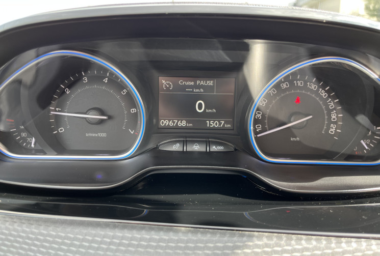 Peugeot 2008 5HB 1.6 VTi 120 cv