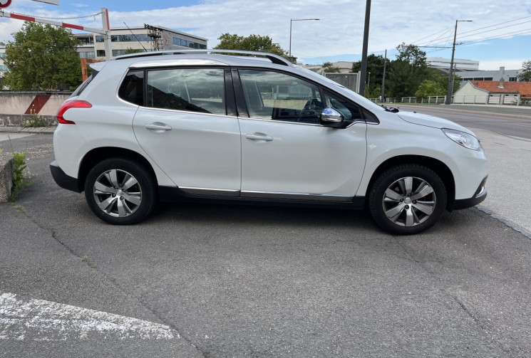 Peugeot 2008 5HB 1.6 VTi 120 cv