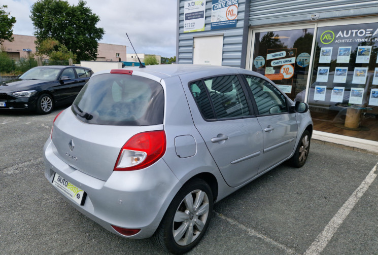 Renault Clio Clio 1.2 TCe 100ch Dynamique 5p