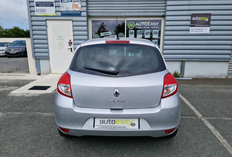 Renault Clio Clio 1.2 TCe 100ch Dynamique 5p