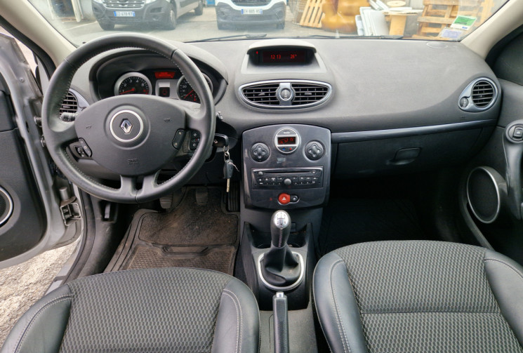 Renault Clio Clio 1.2 TCe 100ch Dynamique 5p