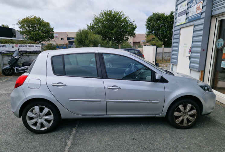 Renault Clio Clio 1.2 TCe 100ch Dynamique 5p