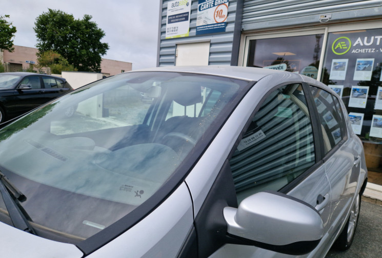 Renault Clio Clio 1.2 TCe 100ch Dynamique 5p