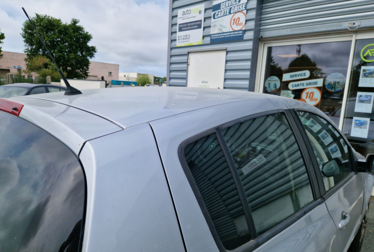 Renault Clio Clio 1.2 TCe 100ch Dynamique 5p
