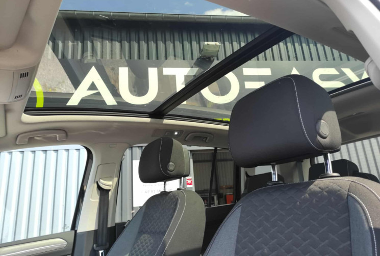 Volkswagen Touran 1.6 TDI 115 CH CONNECT 7 PLACES 1ERE MAIN TOIT OUVRANT