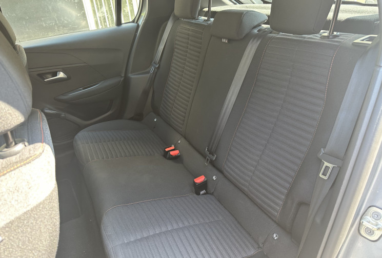 Peugeot 208 e-208 100kW 136 STYLE + JANTES 17 * ENTRETIEN PEUGEOT * GARANTIE