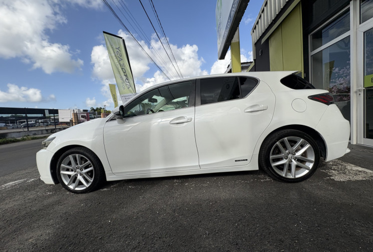 Lexus CT Phase 2 1.8 VVT-i 16V 136 Hybrid CVT 99 cv Sensation // Boîte auto // Batterie remplacée