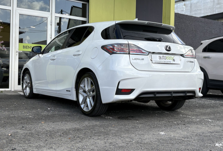 Lexus CT Phase 2 1.8 VVT-i 16V 136 Hybrid CVT 99 cv Sensation // Boîte auto // Batterie remplacée