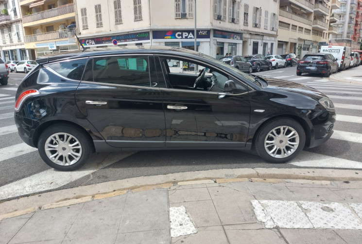 Lancia DELTA 1.6 MJTD 105 CH 119200 KMS