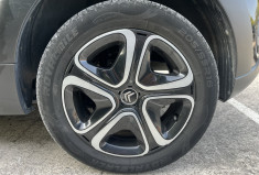 Citroën C3 1.2 Puretech 110 SHINE  EAT6 / Distribution OK / Carplay / Caméra + Radars