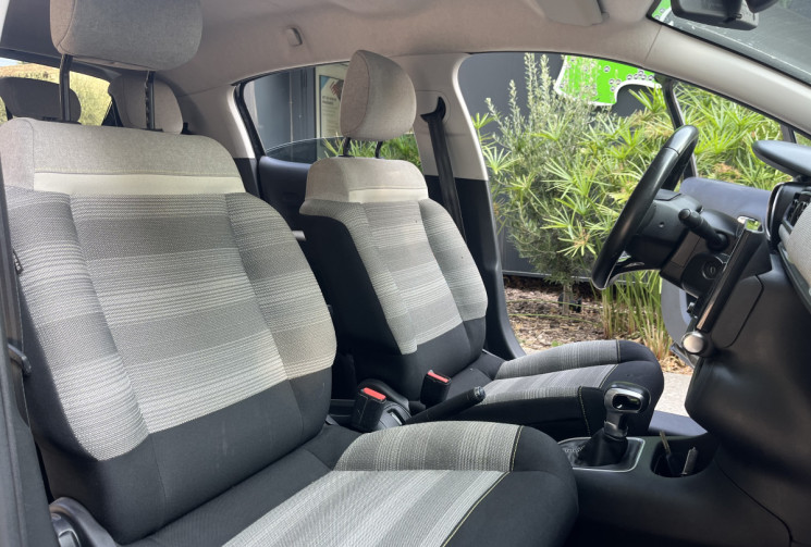 Citroën C3 1.2 Puretech 110 SHINE  EAT6 / Distribution OK / Carplay / Caméra + Radars