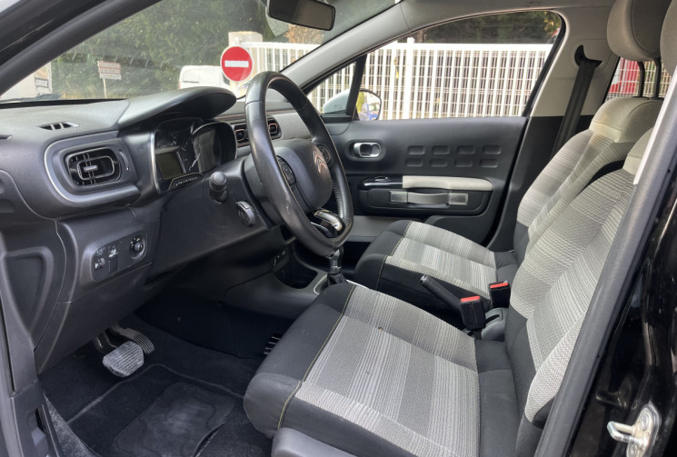 Citroën C3 1.2 Puretech 110 SHINE  EAT6 / Distribution OK / Carplay / Caméra + Radars
