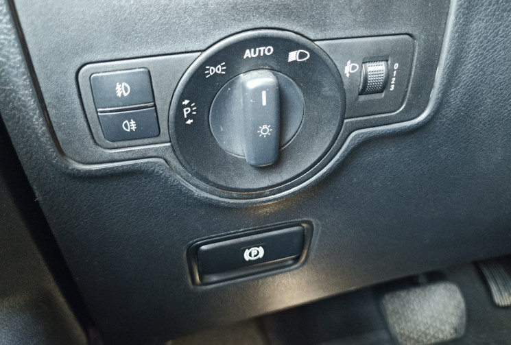 Mercedes Vito 114 CDI 136 CH BVA LONG - Radars AV / AR - Suivi Mercedes