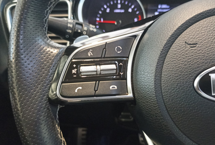 Kia Ceed SW 1.6 CRDI 116 ch turbo / GT Line / Garantie 6 mois MINIMUM