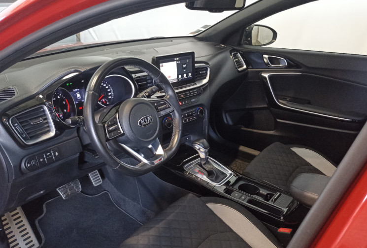 Kia Ceed SW 1.6 CRDI 116 ch turbo / GT Line / Garantie 6 mois MINIMUM