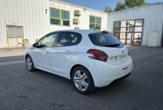 Peugeot 208 1.6 BlueHDi 100ch STYLE * Radar de recul * Clim * Très bon état 
