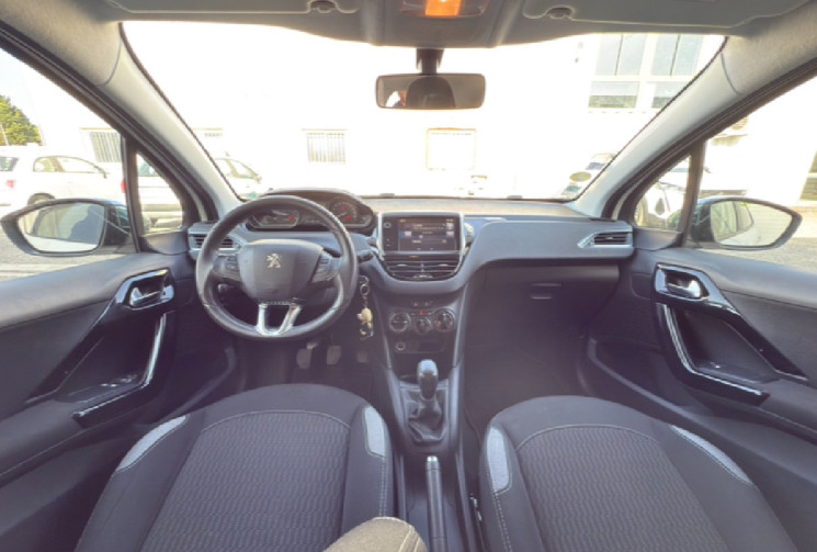 Peugeot 208 1.6 BlueHDi 100ch STYLE * Radar de recul * Clim * Très bon état 