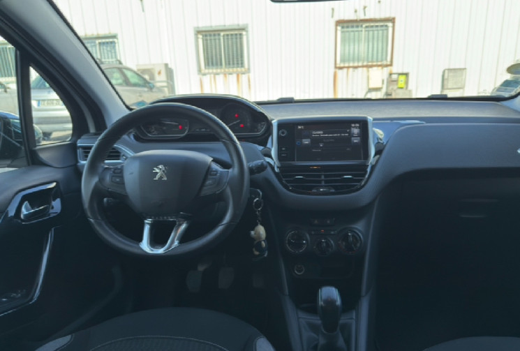 Peugeot 208 1.6 BlueHDi 100ch STYLE * Radar de recul * Clim * Très bon état 