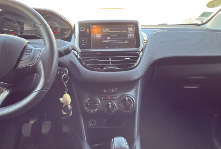Peugeot 208 1.6 BlueHDi 100ch STYLE * Radar de recul * Clim * Très bon état 