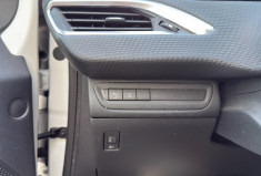 Peugeot 208 1.6 BlueHDi 100ch STYLE * Radar de recul * Clim * Très bon état 