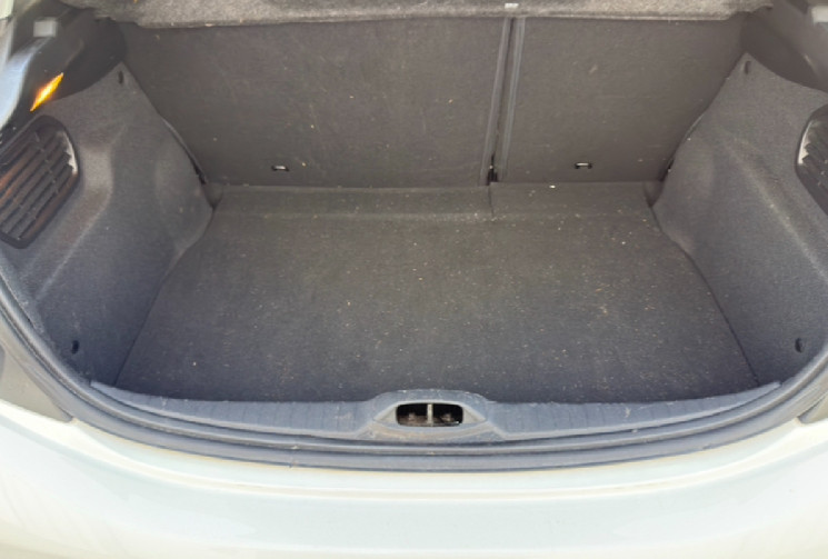 Peugeot 208 1.6 BlueHDi 100ch STYLE * Radar de recul * Clim * Très bon état 
