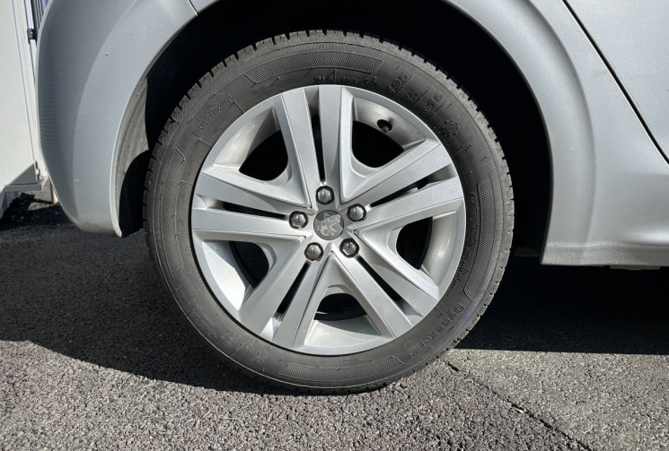 Peugeot 208 II 1.6 Blue HDi 75 cv STYLE - PREMIERE MAIN - CARPLAY