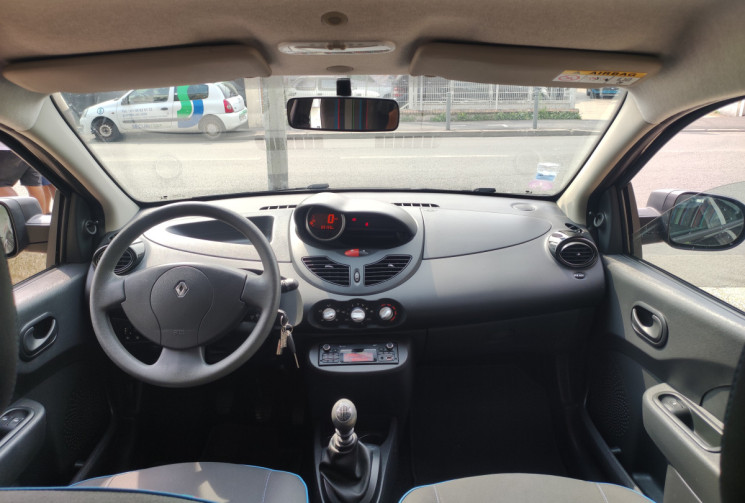 Renault Twingo 2 Phase 2 / 1,2 L 75 ch Pepite