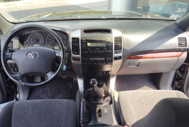 Toyota Land Cruiser 165 DIESEL