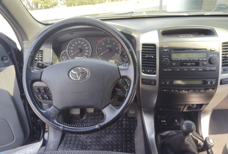 Toyota Land Cruiser 165 DIESEL