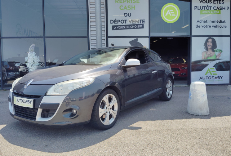 Renault Megane Coupé 1.9 dCi 130ch FAP Dynamique eco² Euro5 Renault Megane Coupé 1.9 dCi 130ch FAP Dynamique eco² Euro5