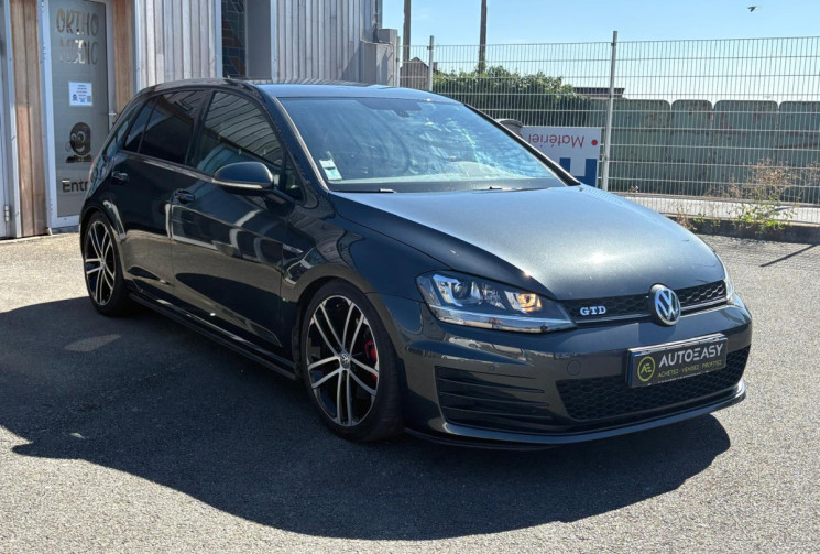Volkswagen Golf VII 2.0 TDI 184 GTD / TRES BON ETAT / GARANTIE 12 MOIS 