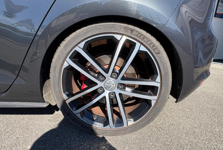 Volkswagen Golf VII 2.0 TDI 184 GTD / TRES BON ETAT / GARANTIE 12 MOIS 