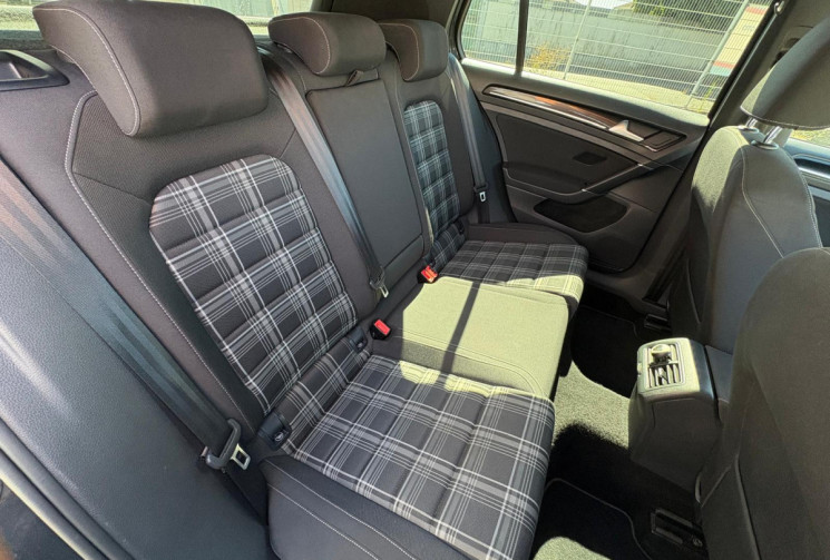 Volkswagen Golf VII 2.0 TDI 184 GTD / TRES BON ETAT / GARANTIE 12 MOIS 