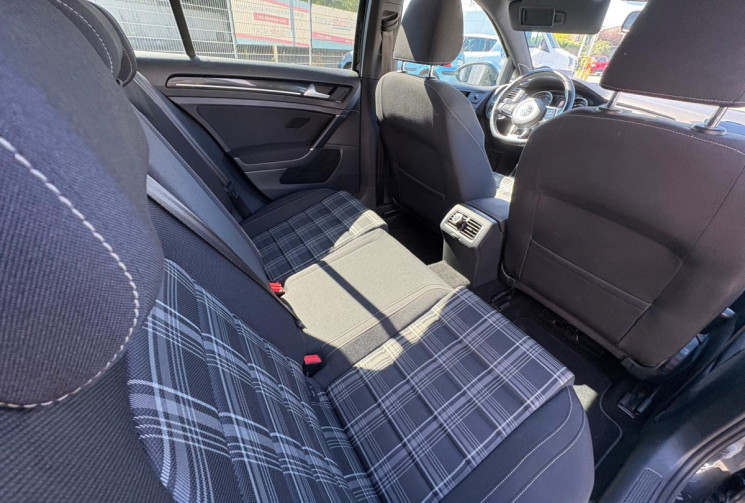 Volkswagen Golf VII 2.0 TDI 184 GTD / TRES BON ETAT / GARANTIE 12 MOIS 