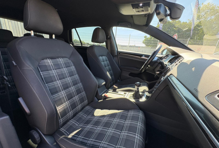 Volkswagen Golf VII 2.0 TDI 184 GTD / TRES BON ETAT / GARANTIE 12 MOIS 
